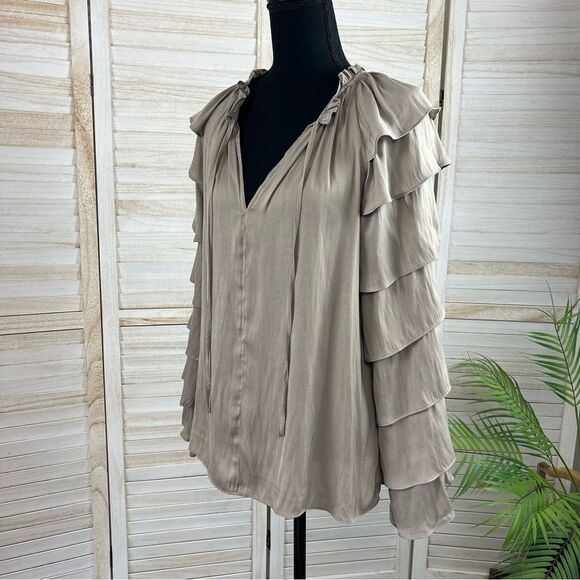 Current Air Ruffle Tiered Sleeve Top Blouse Large - Picture 10 of 13